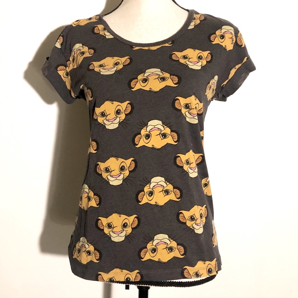 Disney Lion King Simba Tee shirt size medium